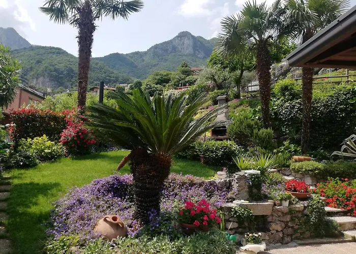 Relais Garden Lecco Bed and breakfast 4*